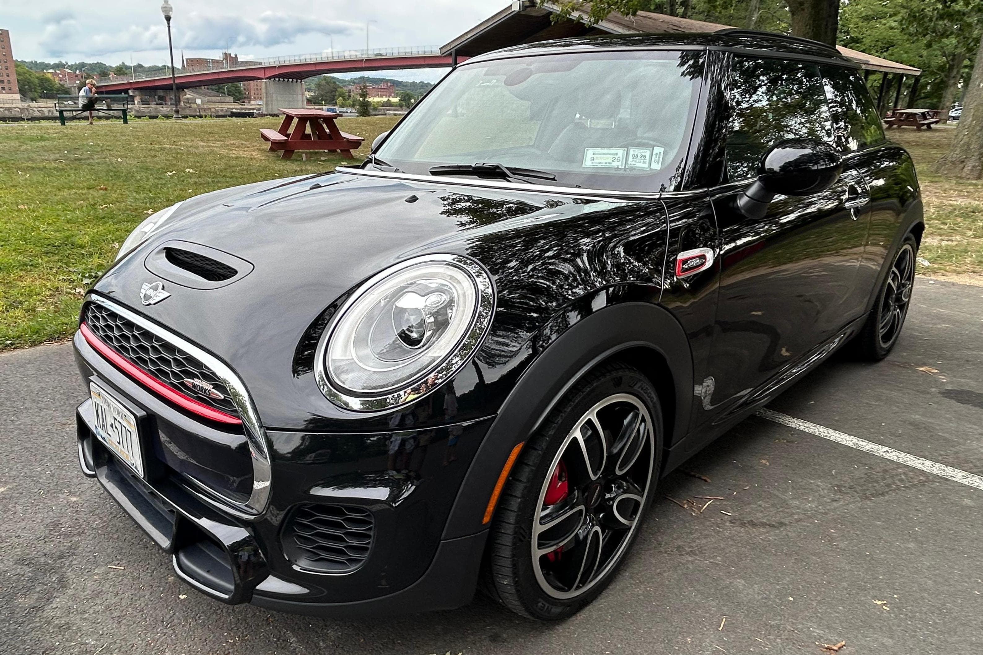 2017 MINI Cooper sold for $15,750