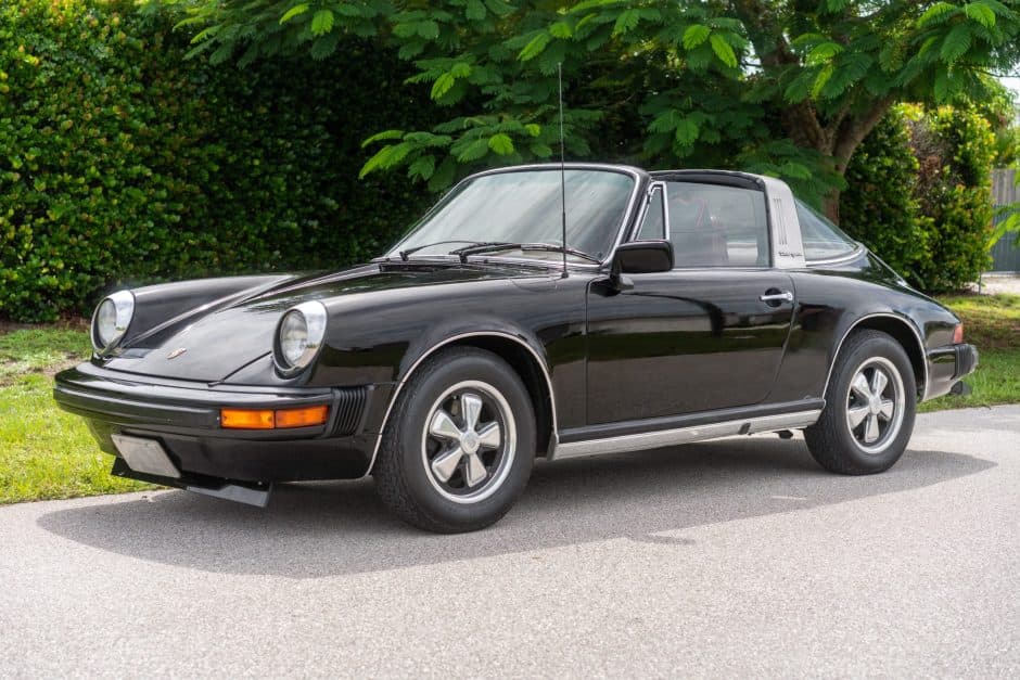 1976 Porsche 911 1974-1977 sold for $46,000