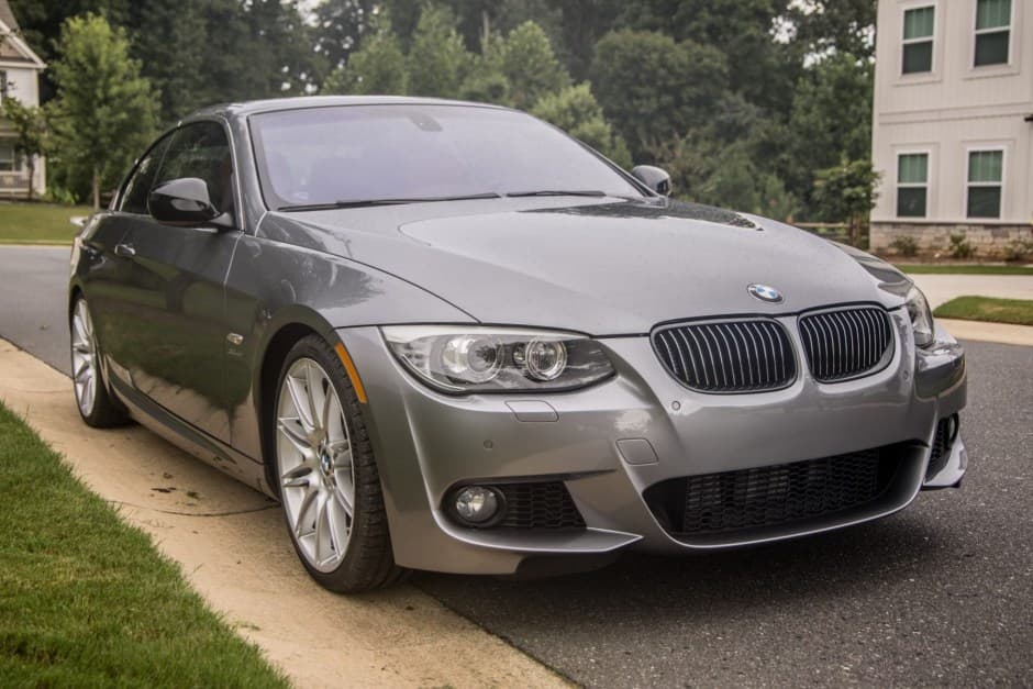 2011 BMW E92/E93 3-Series Coupe & Convertible sold for $29,500