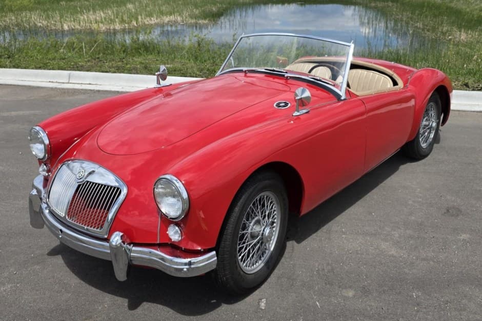 1959 MG MGA sold for $18,000
