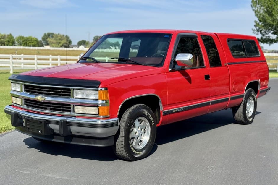 1994 Chevrolet C/K GMT400 (1988-2002) sold for $15,000