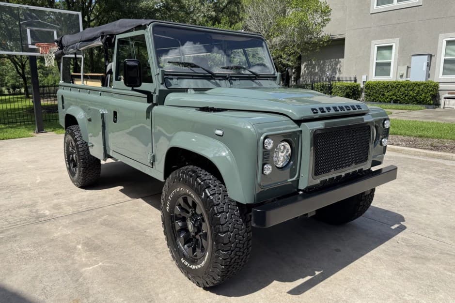 1994 Land Rover 110 / Defender 110 (Euro Spec) sold for $50,000