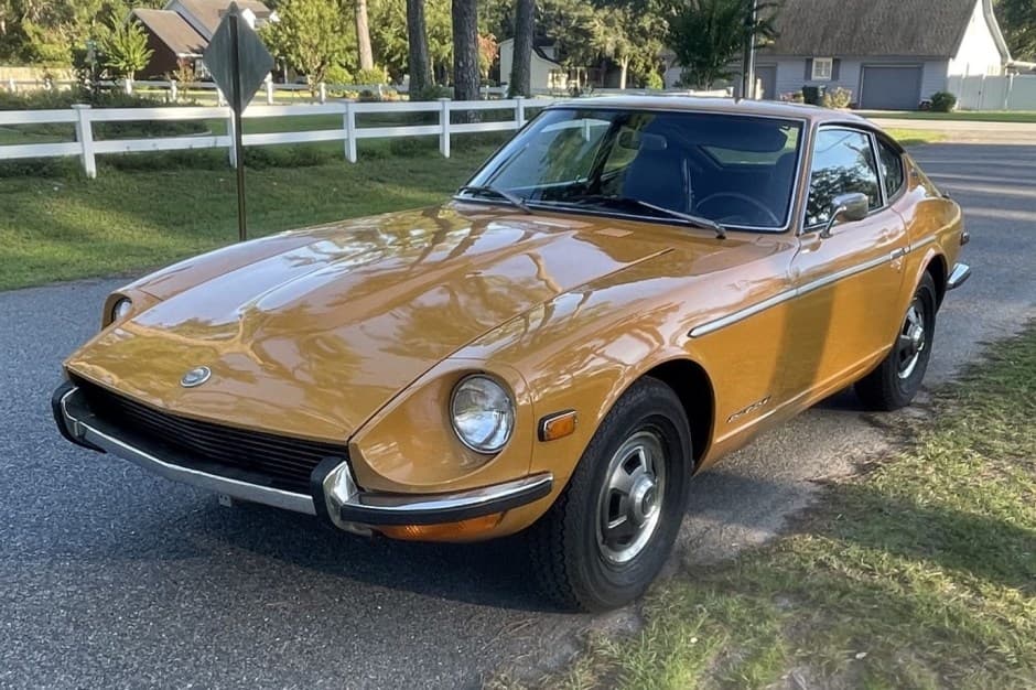 1971 Datsun 240Z sold for $16,000