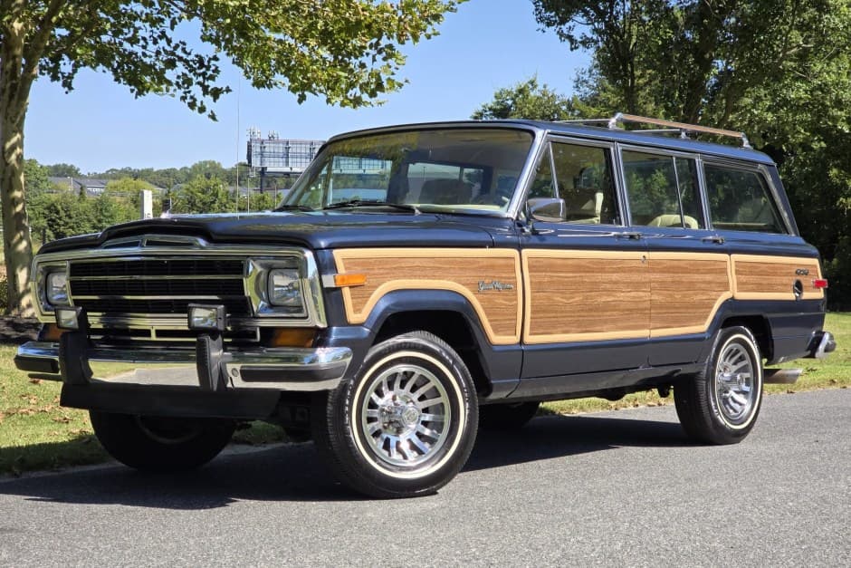 1989 Jeep SJ Grand Wagoneer sold for $36,000