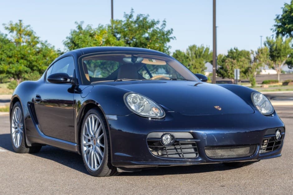 2007 Porsche 987 Cayman sold for $43,500
