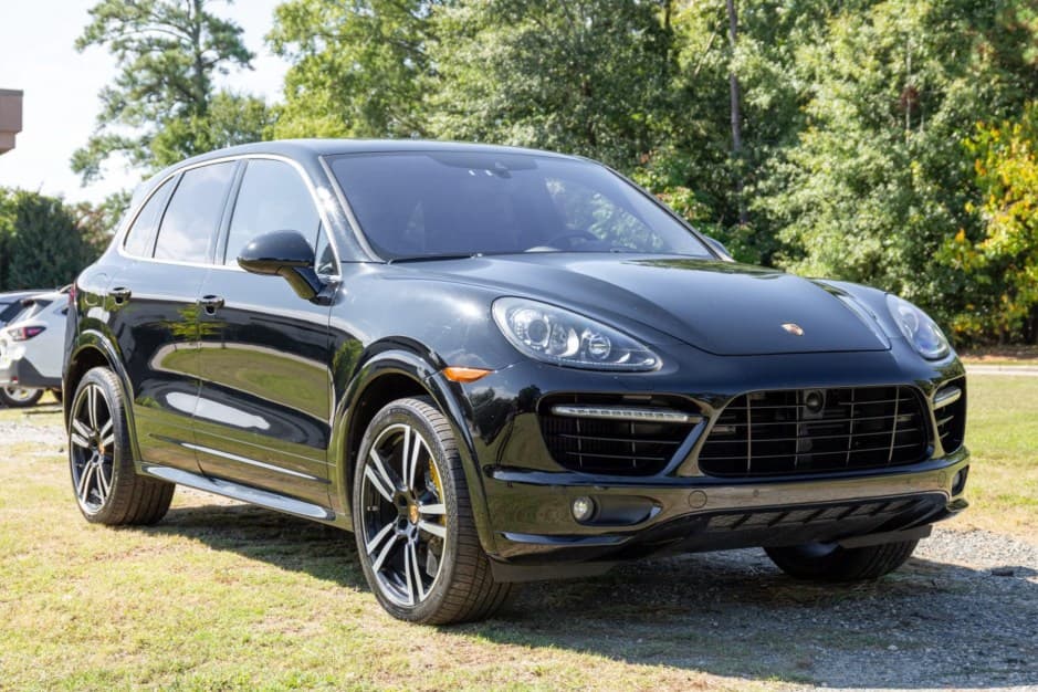 2014 Porsche 958 Cayenne (2011-2018) sold for $24,500