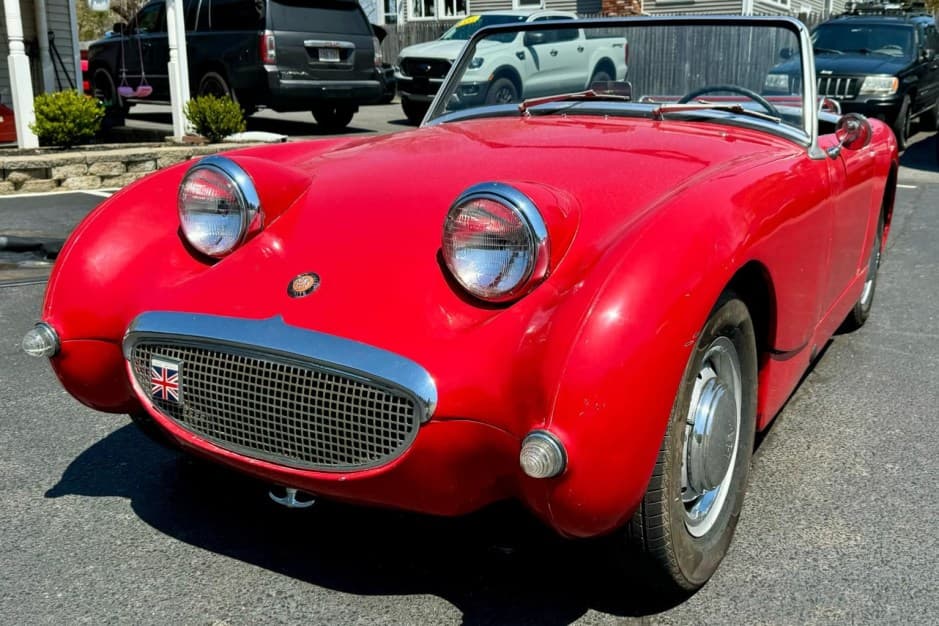1960 Austin-Healey Bugeye Sprite sold for $7,600