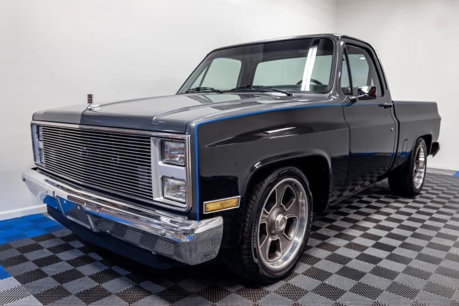 1986 Chevrolet C/K (1973-1991) sold for $17,000
