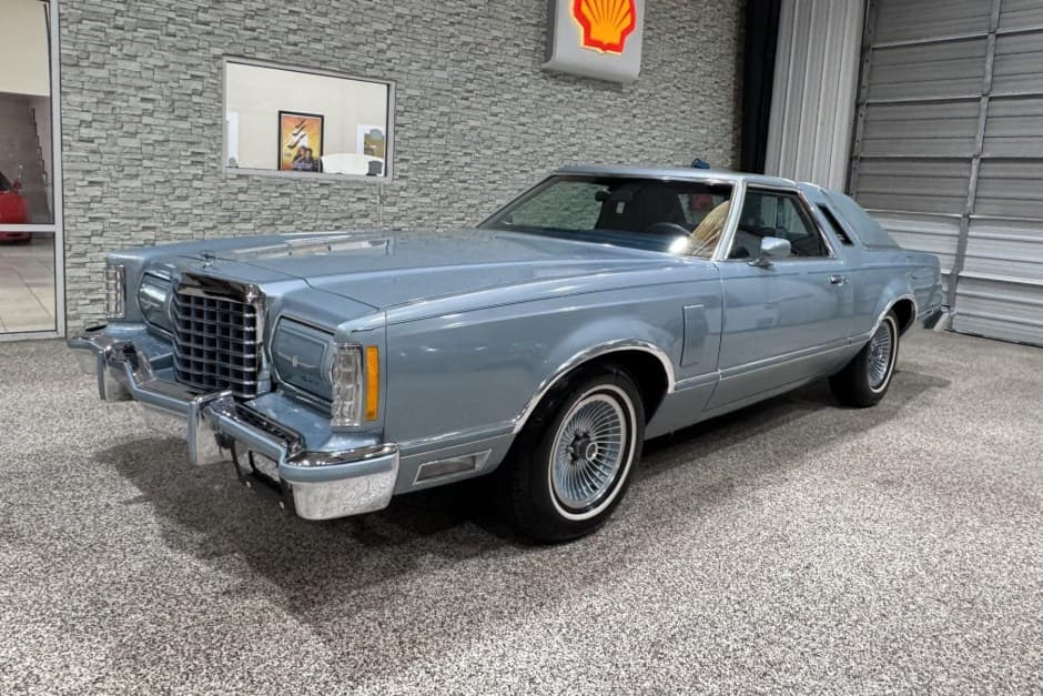 1978 Ford Thunderbird (1977-1979) sold for $20,000