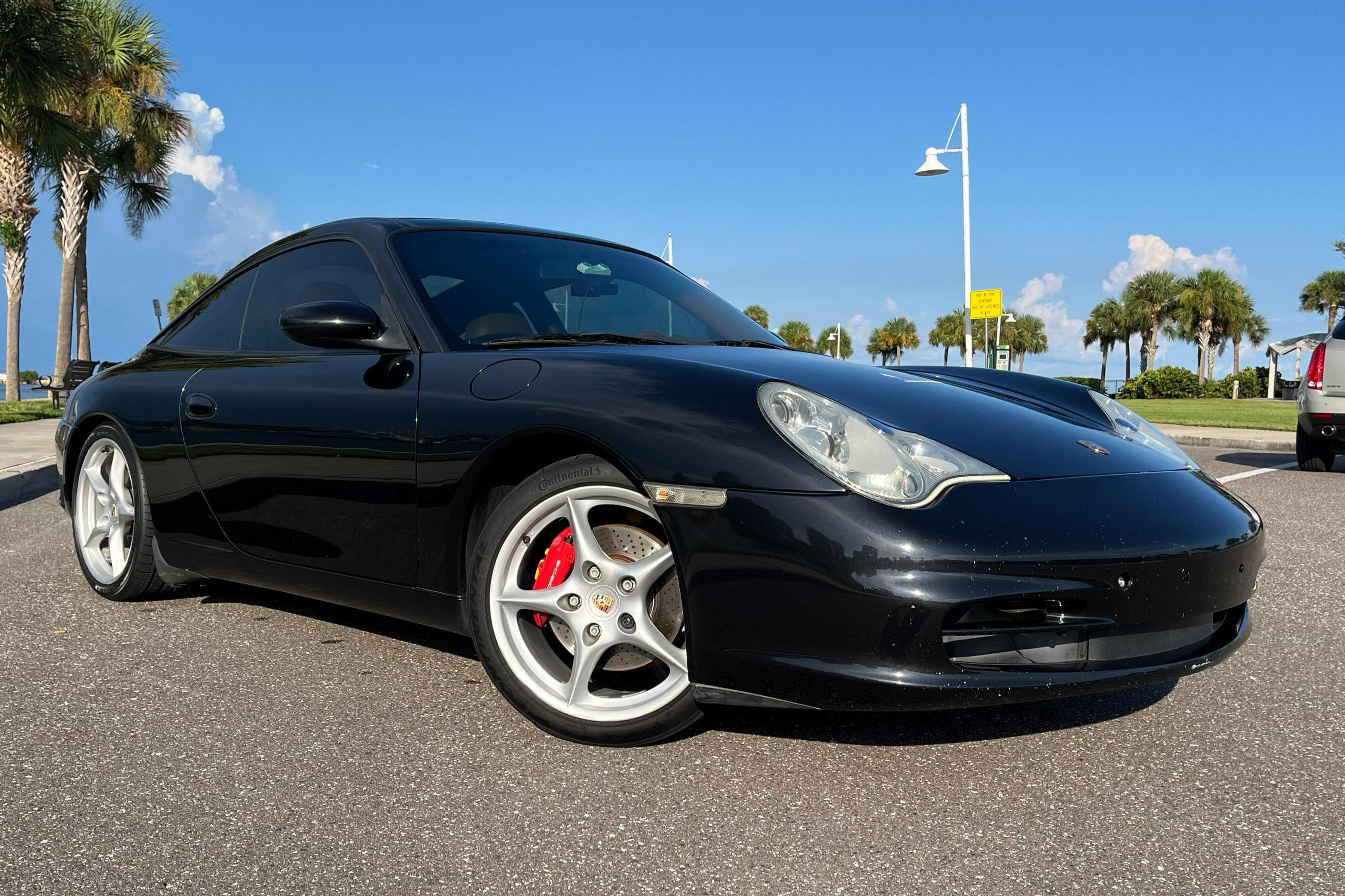2004 Porsche 996 911 sold for $23,250