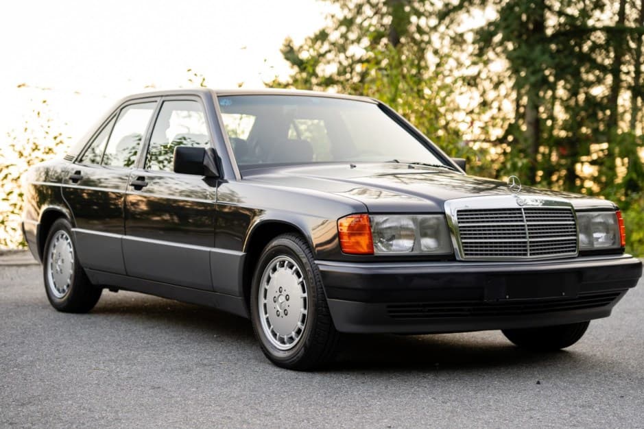 1991 Mercedes-Benz W201 190 sold for $8,000