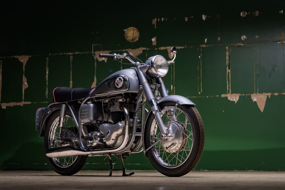 1957 Norton Dominator sold for $11,250