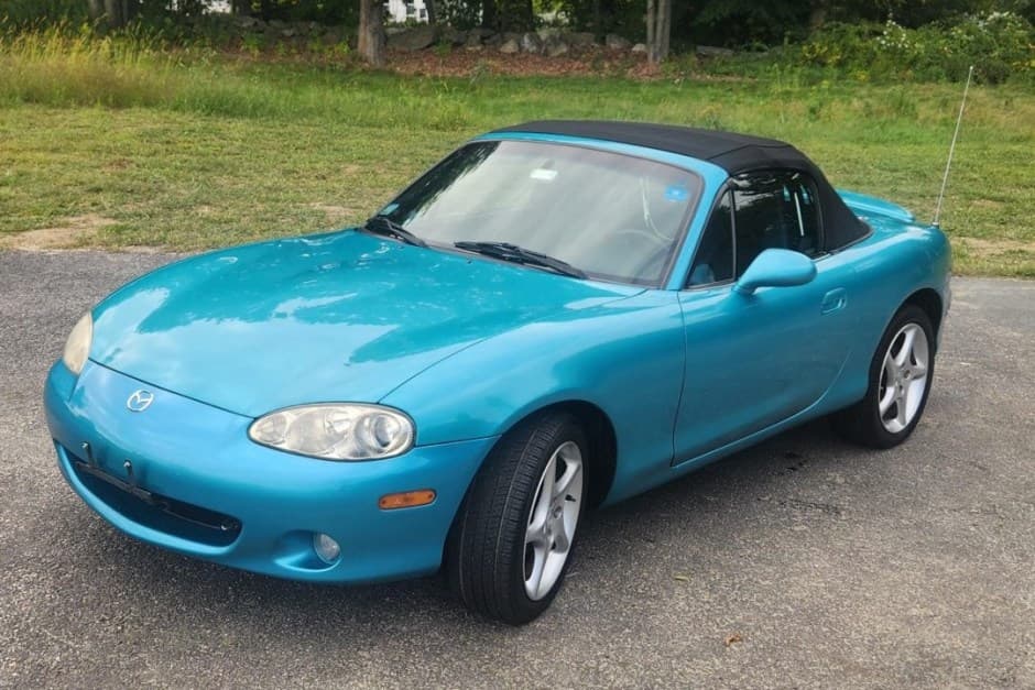 2003 Mazda NB MX-5 Miata sold for $10,400