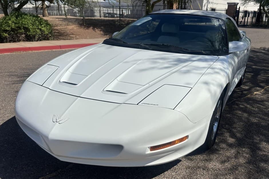 1996 Pontiac Firebird (1993-2002) sold for $6,300