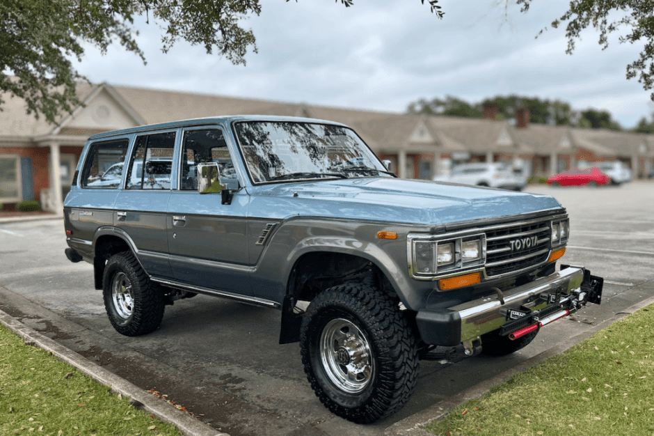 1988 Toyota Land Cruiser 60-Series sold for $27,159