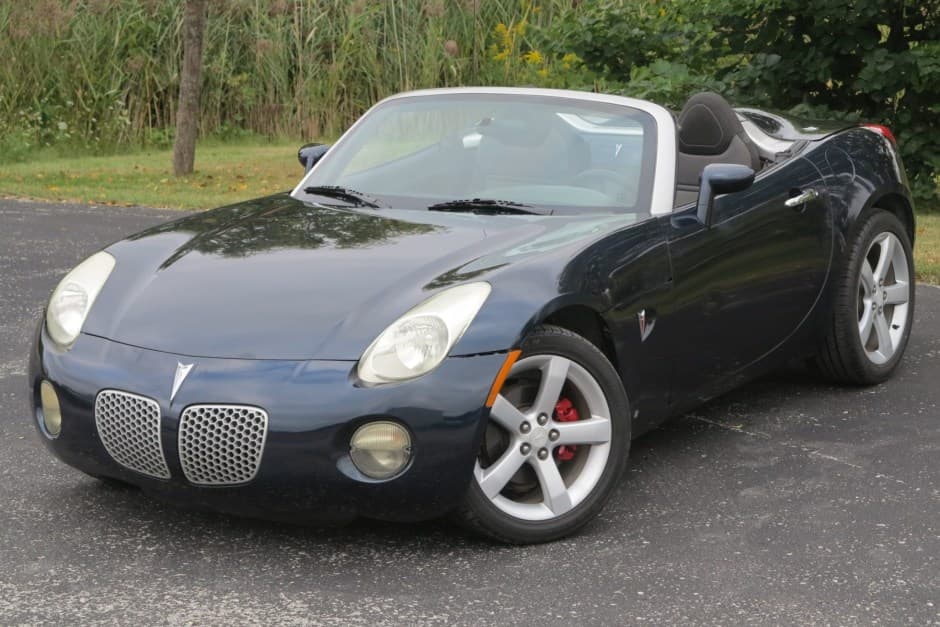 2006 Pontiac Solstice sold for $4,200