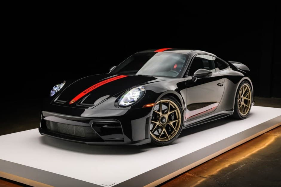 2025 Porsche 992 GT3 sold for $384,000