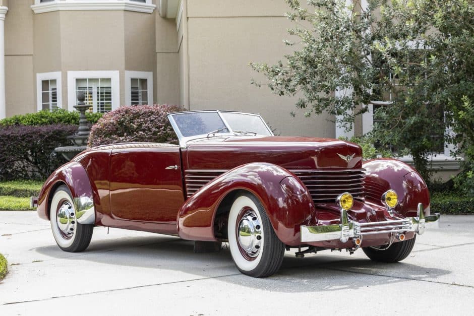 1936 Cord 810/812 sold for $76,000