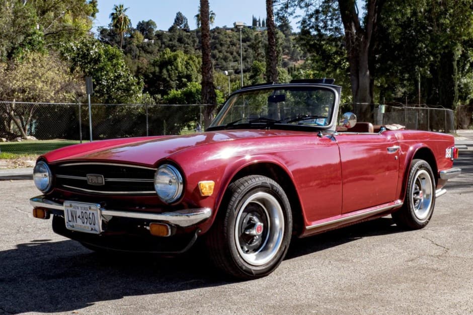 1976 Triumph TR6 sold for $8,000