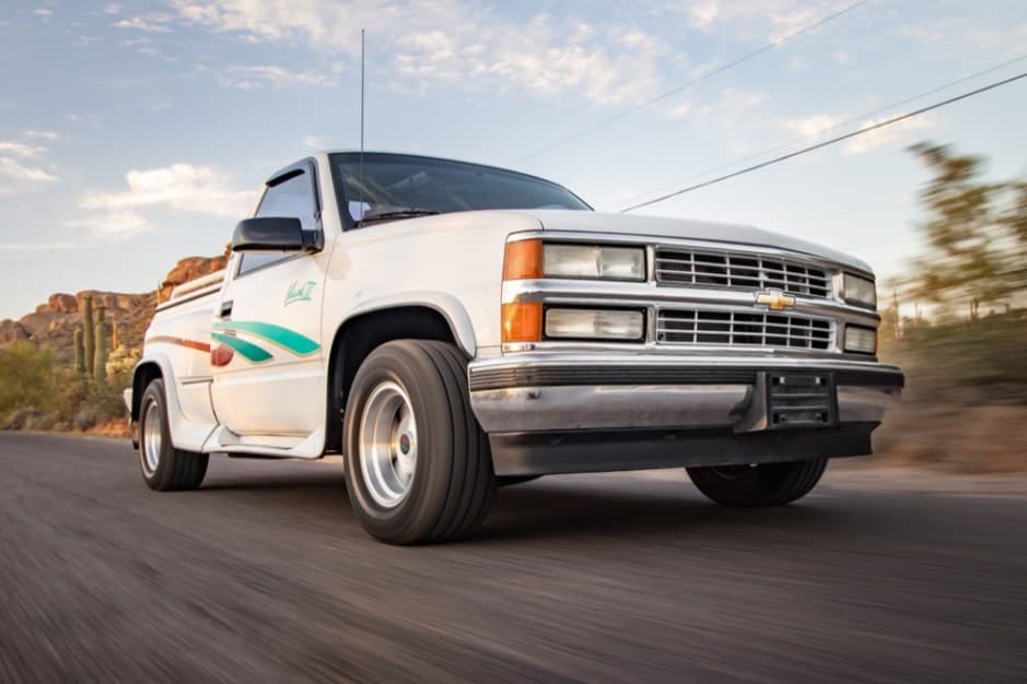 1996 Chevrolet C/K GMT400 (1988-2002) sold for $9,700