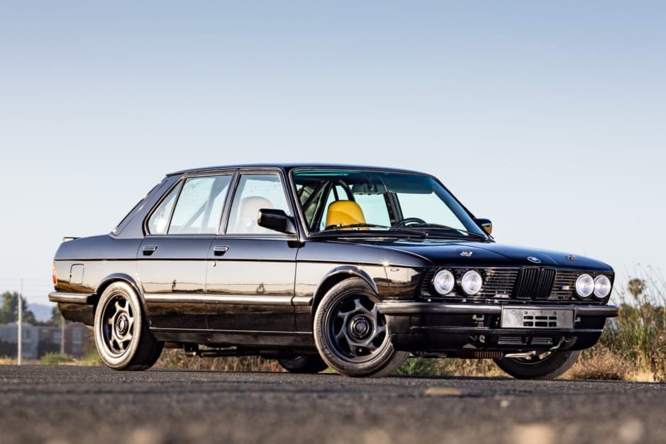 1988 BMW E28 M5 sold for $32,250