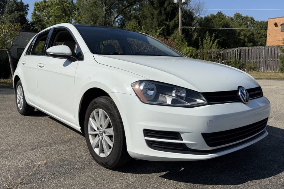 2015 Volkswagen Golf & Rabbit sold for $6,500
