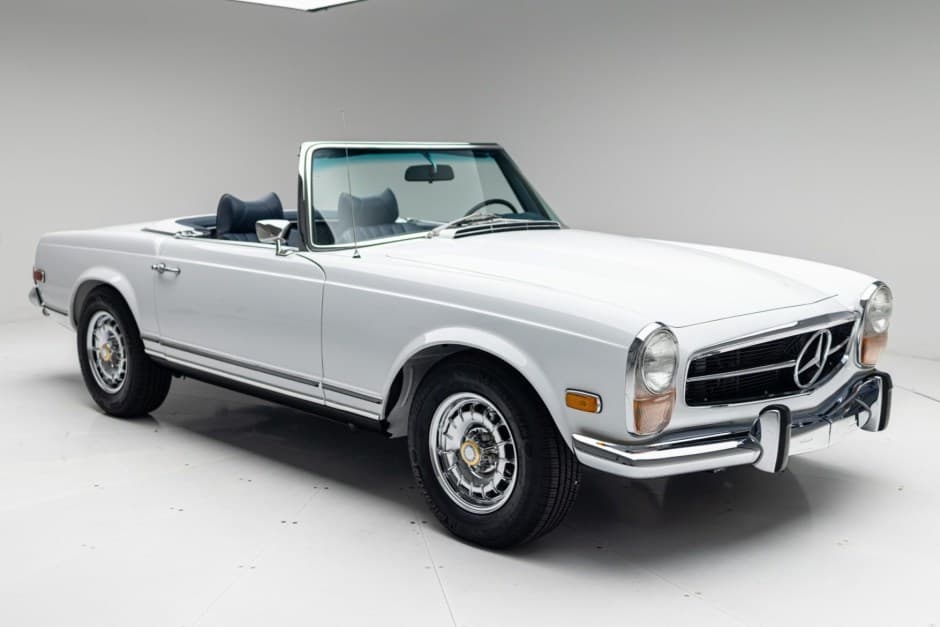 1970 Mercedes-Benz W113 SL sold for $138,000