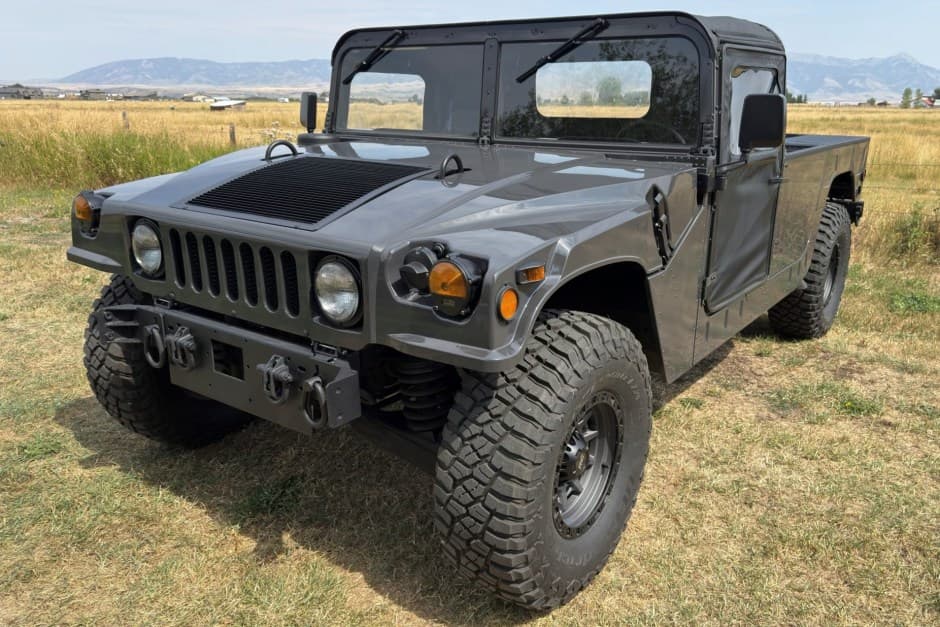 1997 Hummer HMMWV/Humvee sold for $20,000