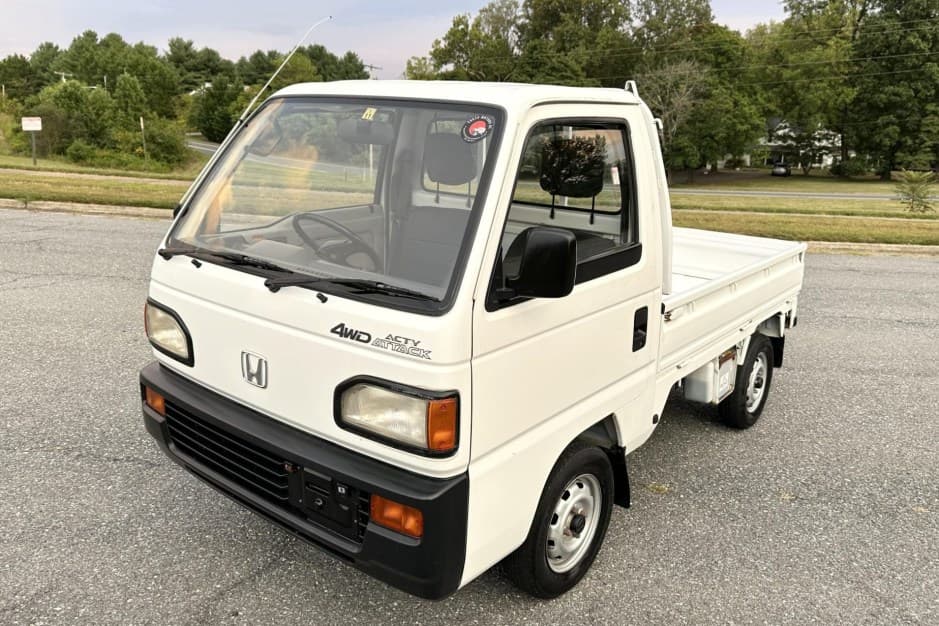 1993 Honda Acty sold for $6,100