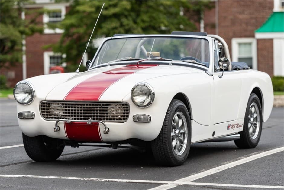 1973 MG Midget sold for $8,000
