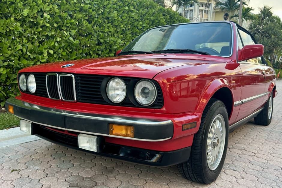 1988 BMW E30 3-Series Convertible sold for $14,188