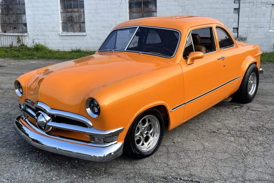 1950 Ford Shoebox sold for $32,500