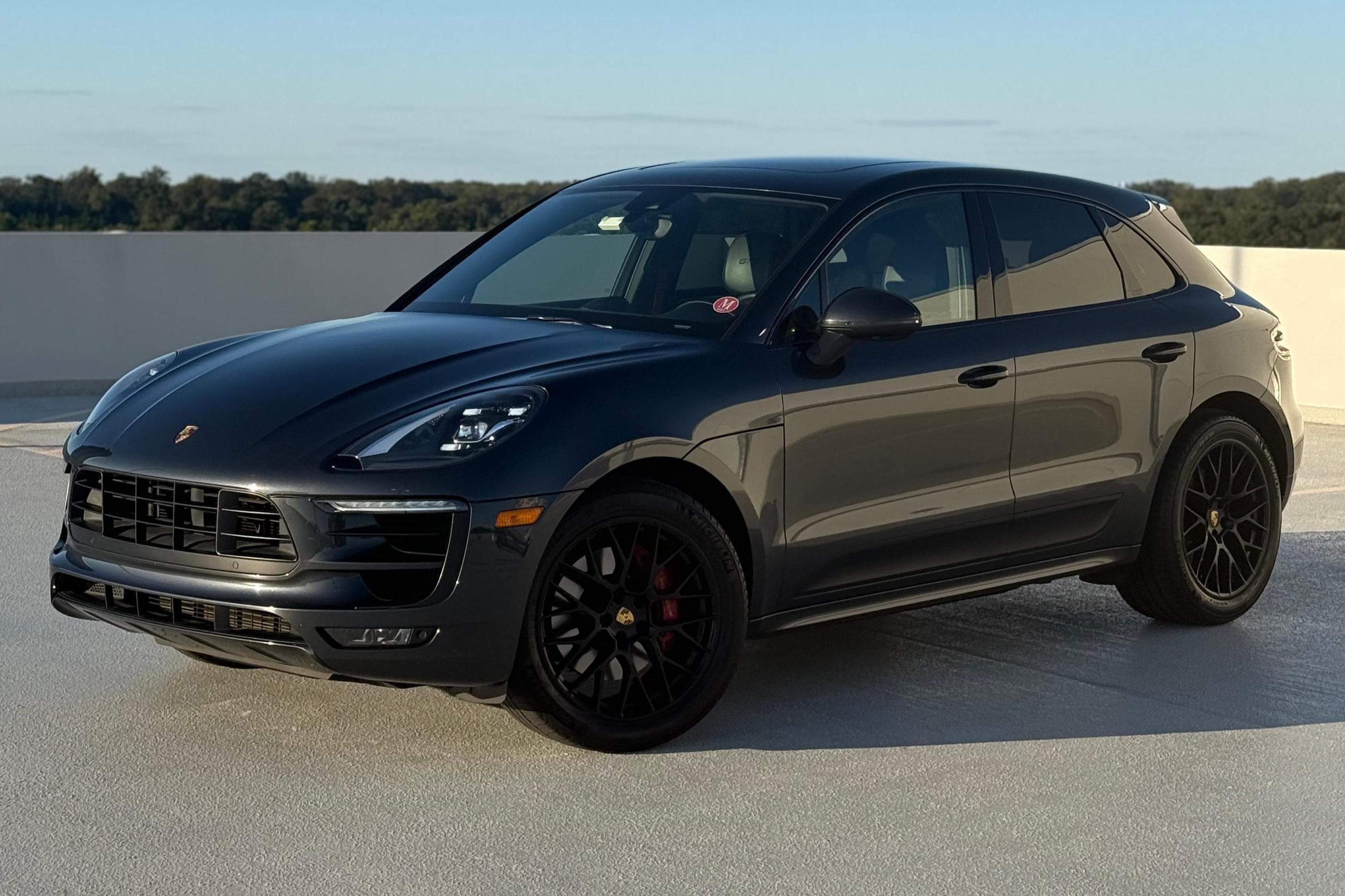 2018 Porsche Macan sold for $24,250