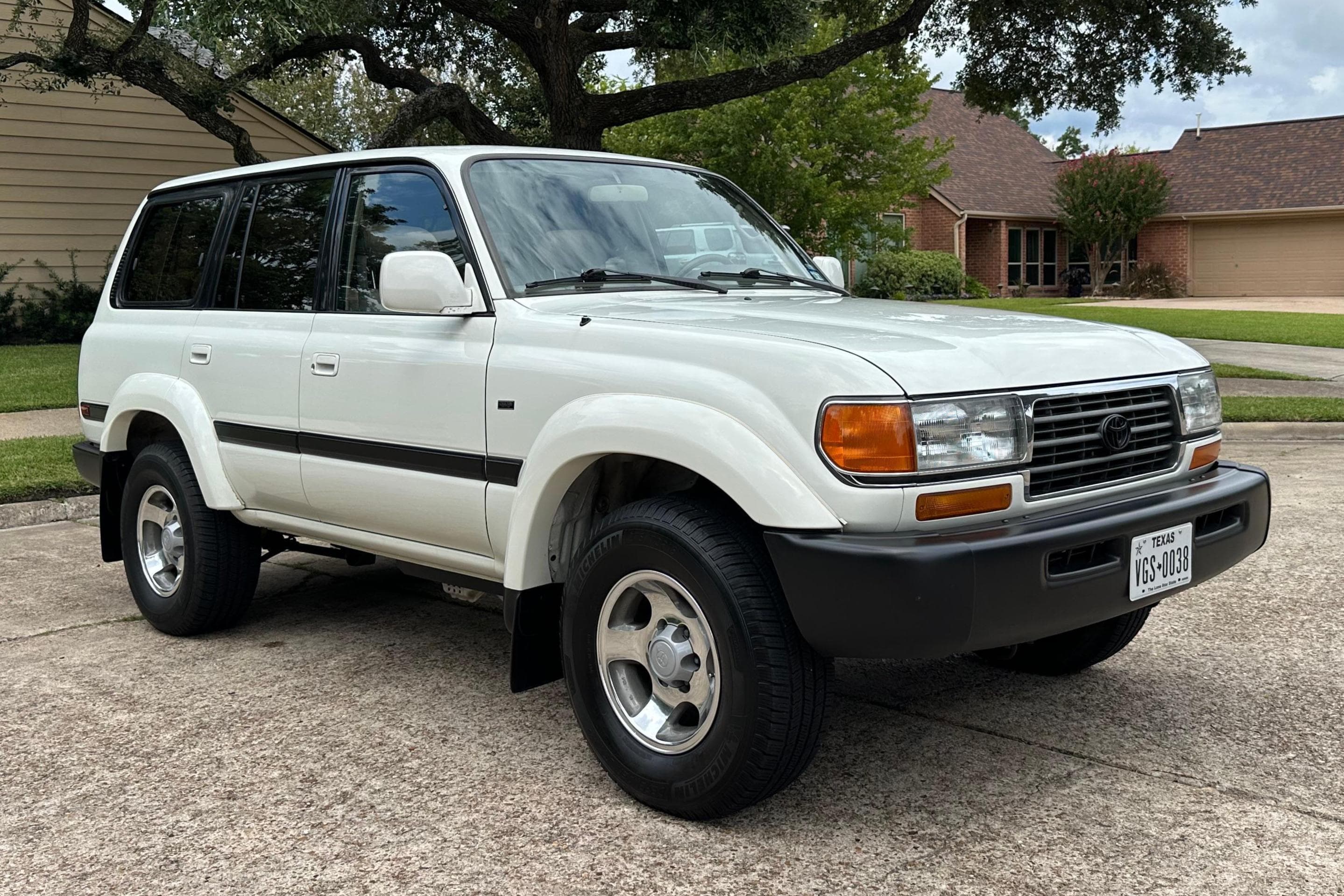 1997 Toyota Land Cruiser sold for $18,250