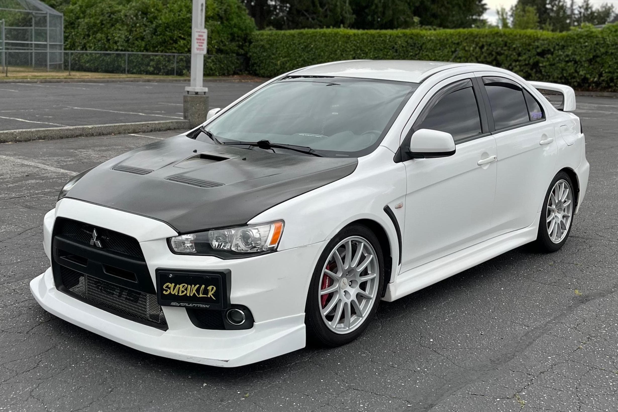 2013 Mitsubishi Lancer Evolution sold for $11,250