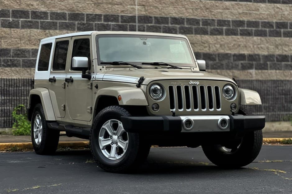 2017 Jeep Wrangler JK (2007-2018) sold for $18,500