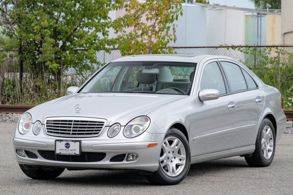 2005 Mercedes-Benz W211 E-Class sold for $8,600