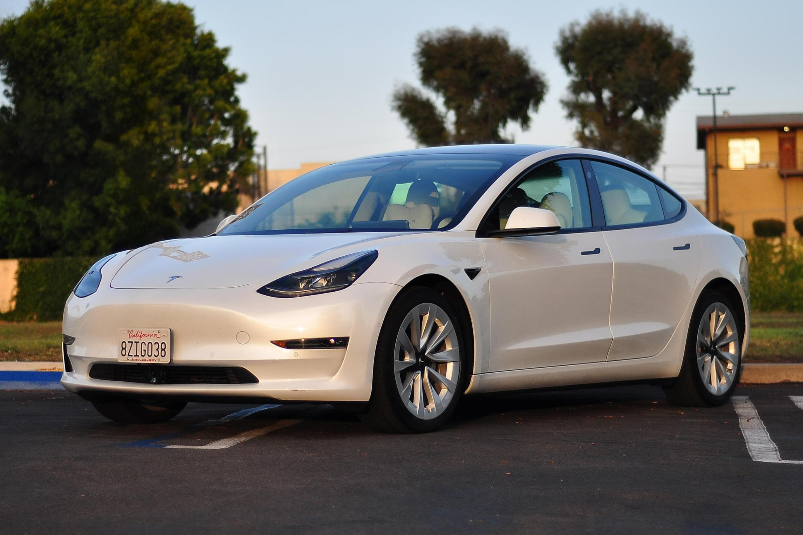 2022 Tesla Model 3 sold for $25,000
