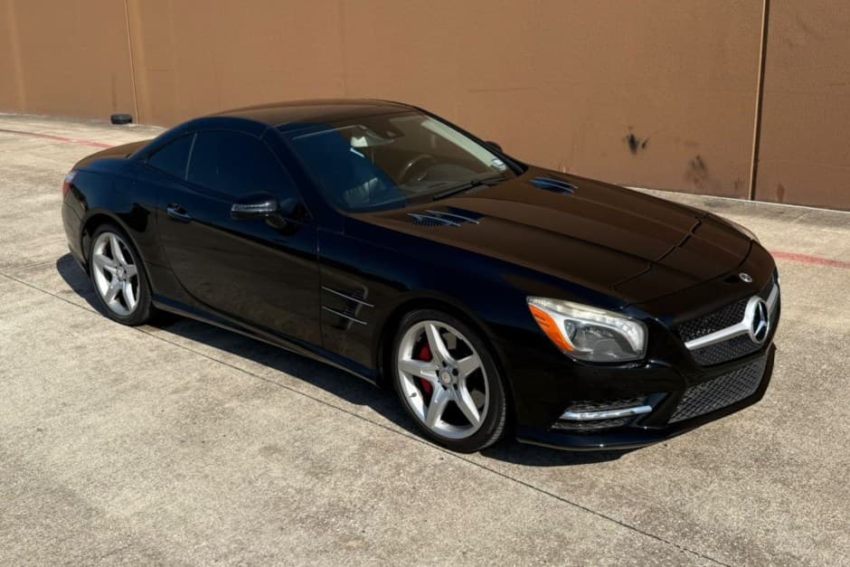 2014 Mercedes-Benz R231 SL sold for $26,000