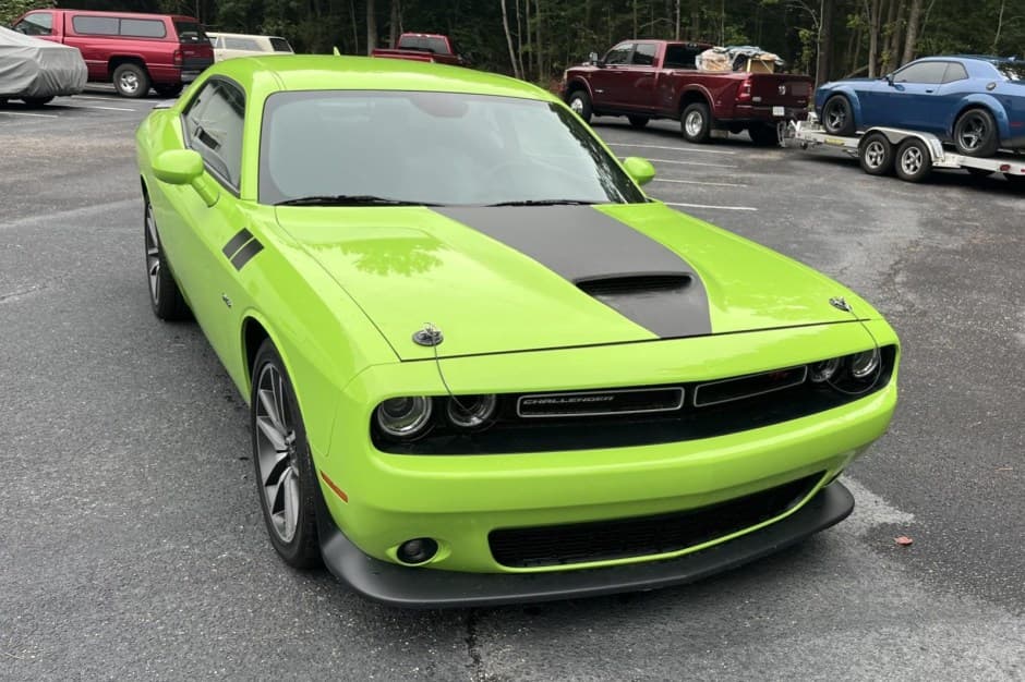 2023 Dodge Challenger (non-SRT, 2009-2023) sold for $33,000