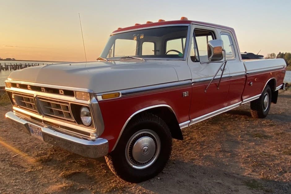 1976 Ford F-Series 1973-1979 sold for $9,500