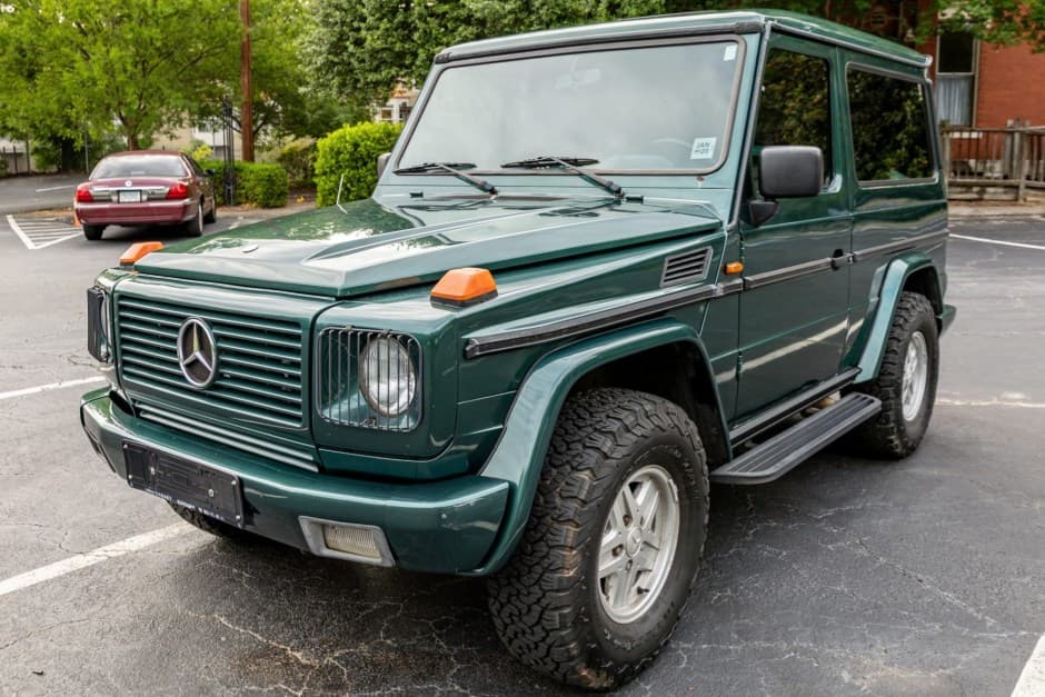 1992 Mercedes-Benz W463 G-Class (1990-2018) sold for $25,000