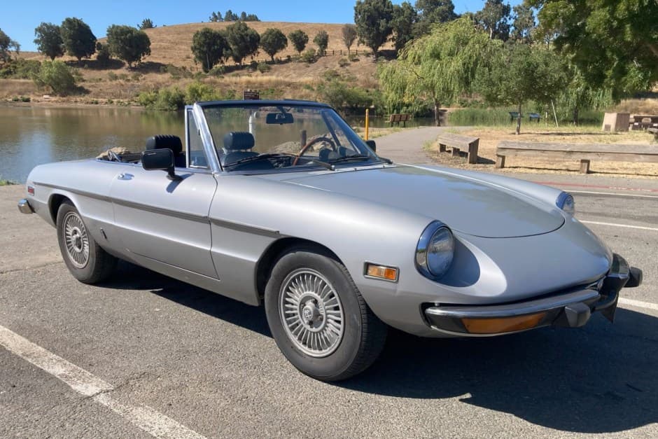 1974 Alfa Romeo 105/115 Spider Series 2 sold for $7,200
