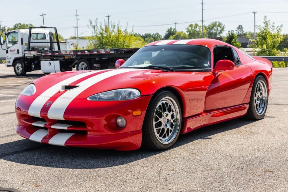 2002 Dodge Viper SR II (1996-2002) sold for $69,666
