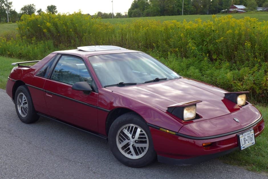 1987 Pontiac Fiero sold for $6,100