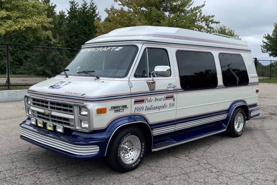 1989 Chevrolet G-Series Van sold for $24,500