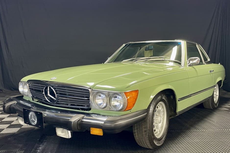 1975 Mercedes-Benz R107 SL sold for $20,669