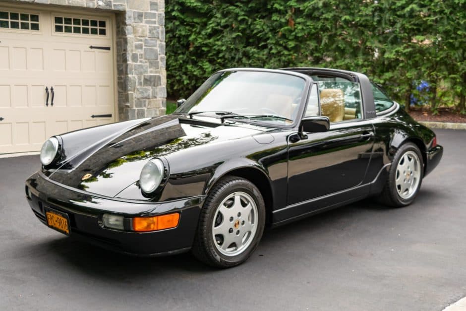 1990 Porsche 964 911 (Non-Turbo) sold for $136,000