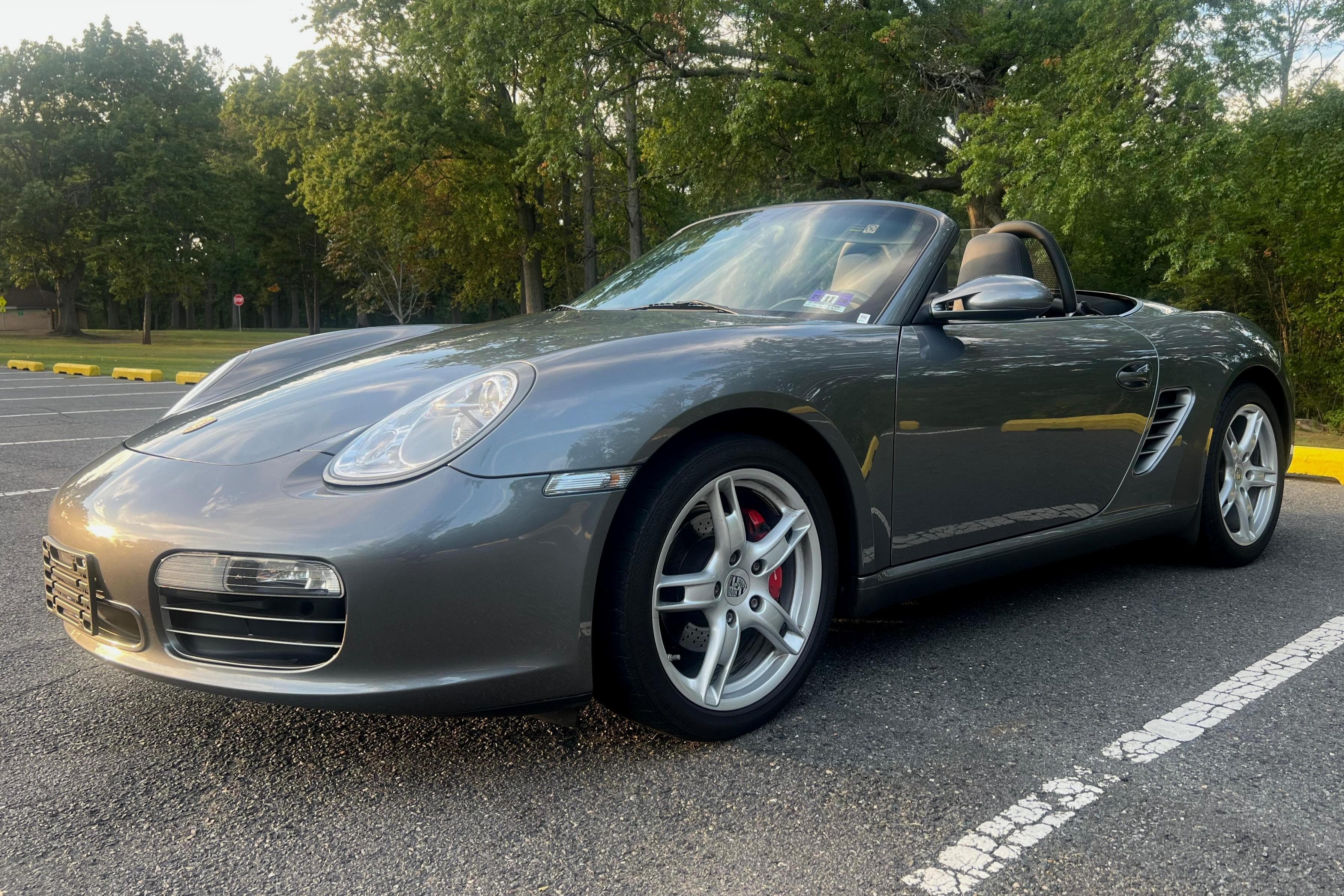 2008 Porsche 987 Boxster sold for $18,000