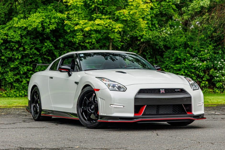 2015 Nissan GT-R R35 sold for $170,000